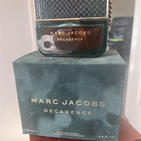 marc jacobs perfume discontinued.